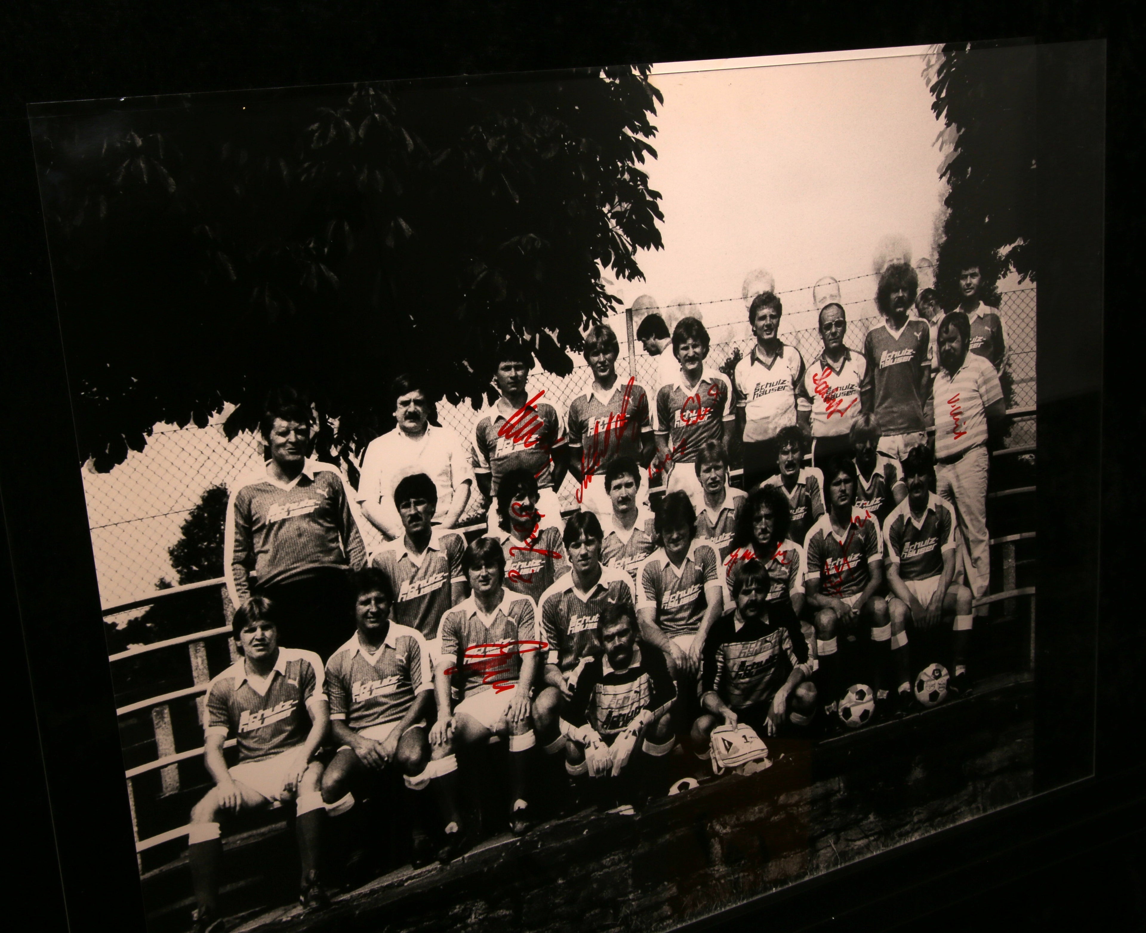 Rot Weiß Oberhausen - Orig. Mannschaftsbild (Foto), 1983 mehrfach handsigniert