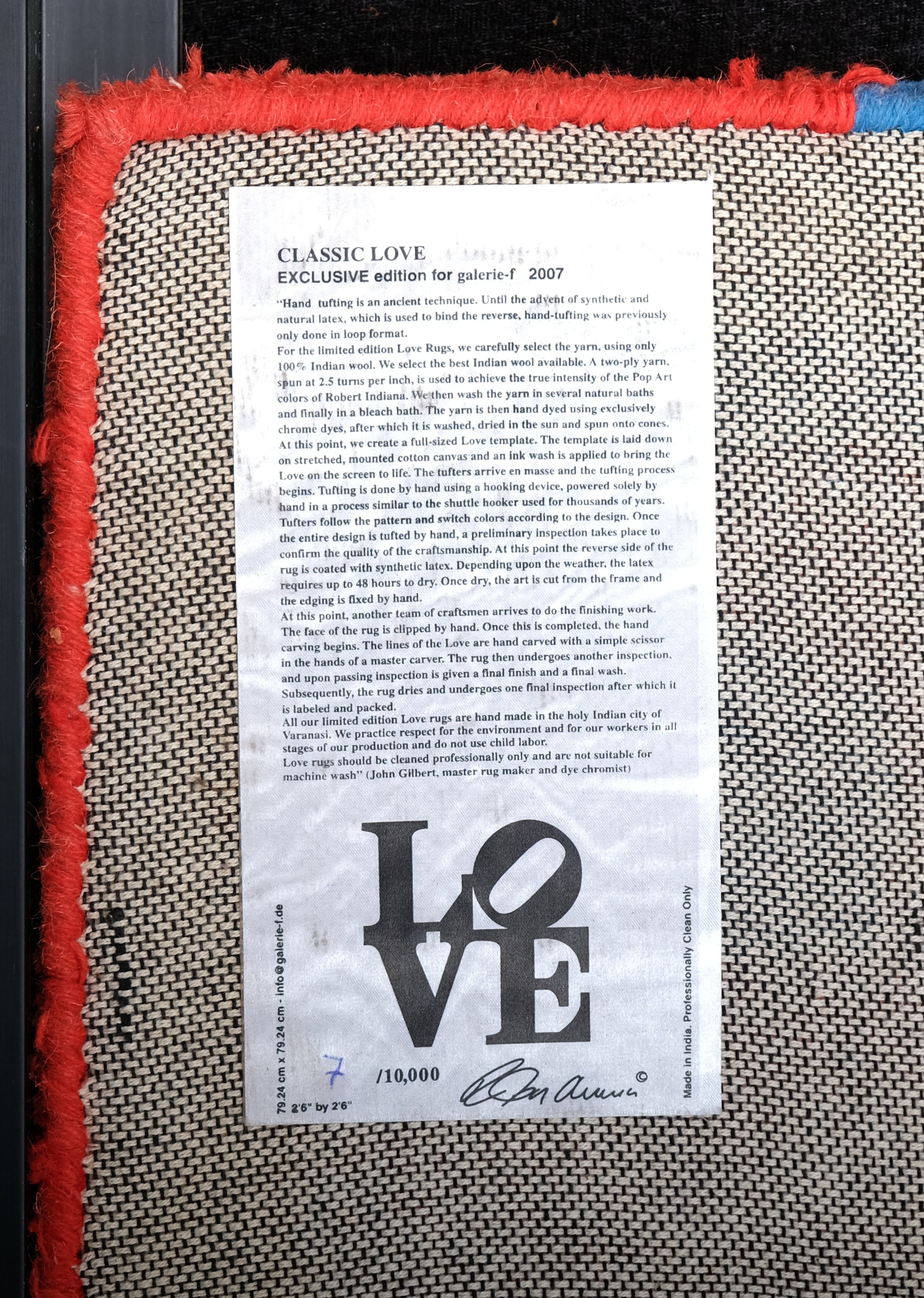 Indiana, Robert - Classic LOVE - zertifiziert, drucksigniert - Multiple - Teppich